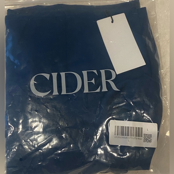 Blue top - Picture 7 of 7